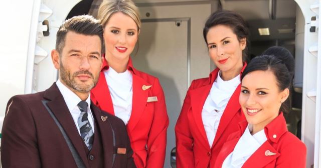 Ile zarabia stewardessa netto?