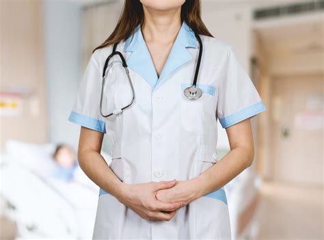Jak uzyskać kwalifikację pielęgniarki?