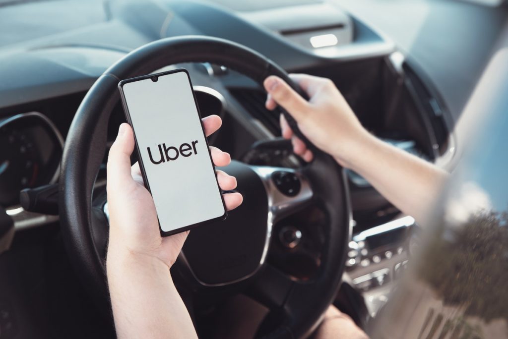 Jak zostać kierowcą uber?